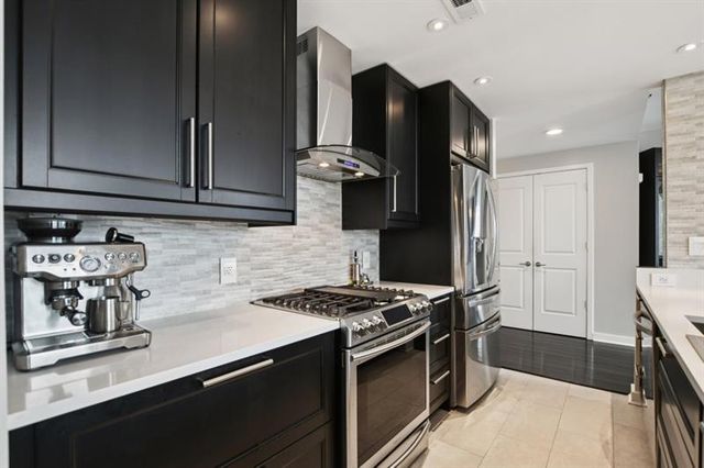 3338 Peachtree NE Road 2607, Atlanta, GA 30326