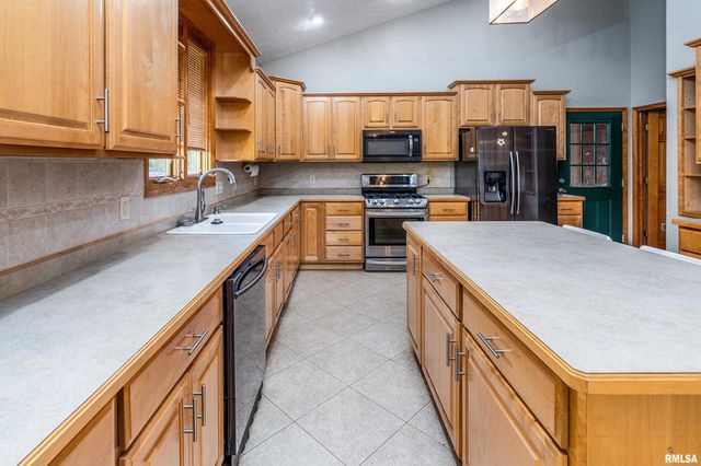 125 Princess Lane, Carbondale, IL 62901