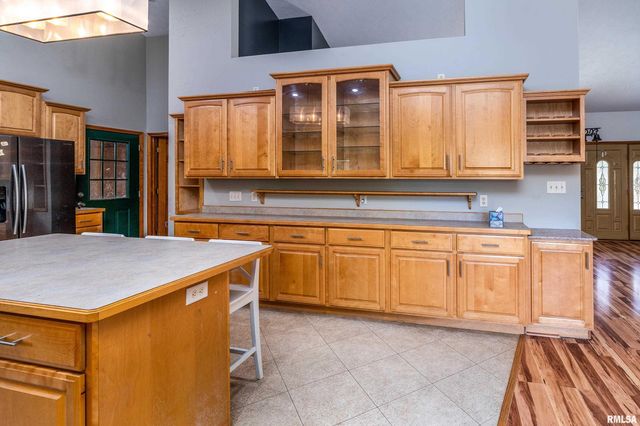 125 Princess Lane, Carbondale, IL 62901