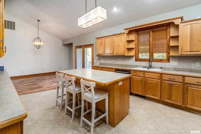 125 Princess Lane, Carbondale, IL 62901