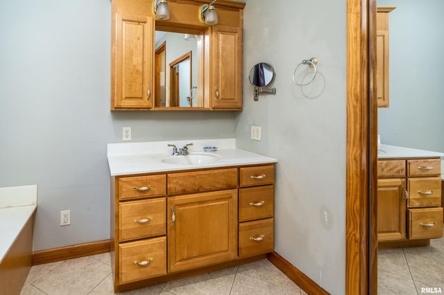 125 Princess Lane, Carbondale, IL 62901