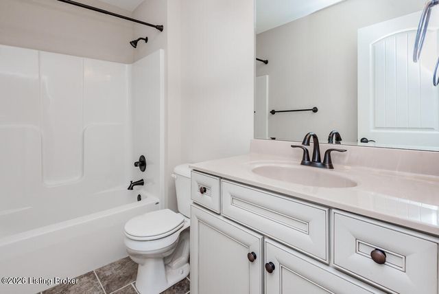 9920 W Cedar Garden Dr, Louisville, KY 40291
