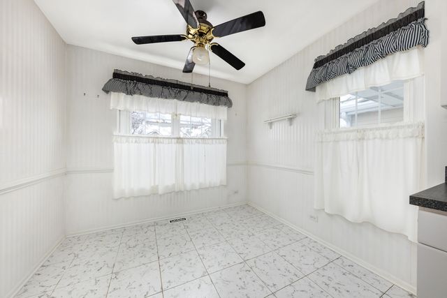 2319 Chasewood Drive, Downers Grove, IL 60515