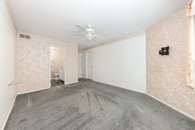 2319 Chasewood Drive, Downers Grove, IL 60515