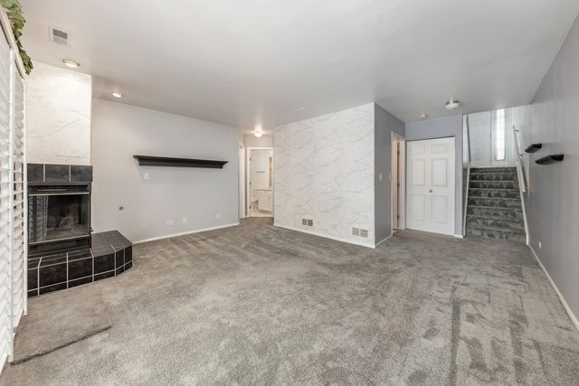 2319 Chasewood Drive, Downers Grove, IL 60515