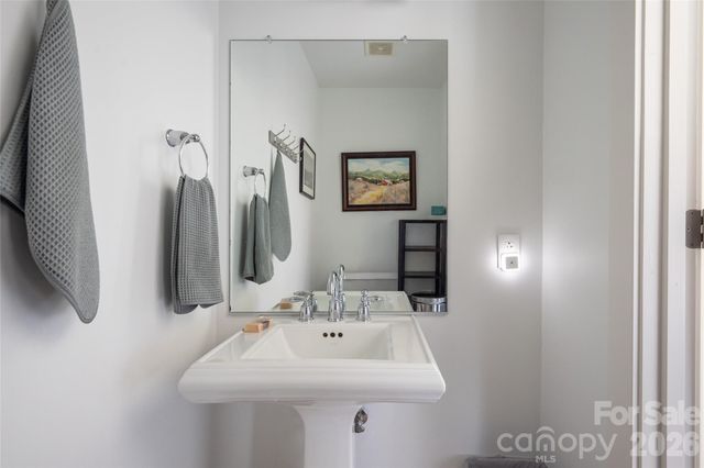 60 N Market Street, Asheville, NC 28801