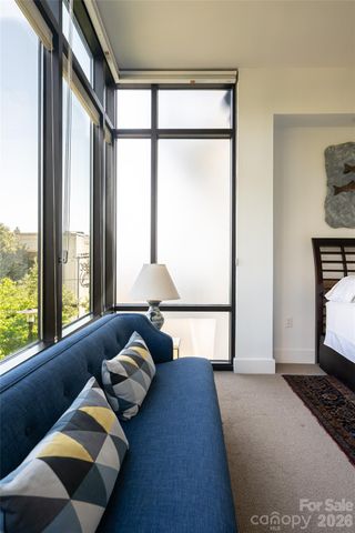 60 N Market Street, Asheville, NC 28801