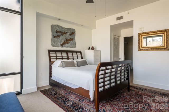 60 N Market Street, Asheville, NC 28801