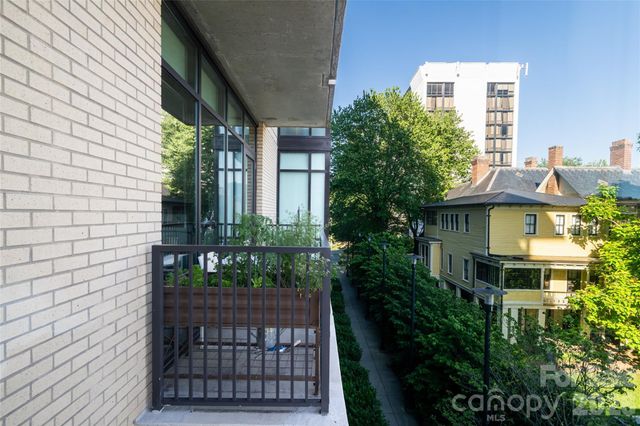 60 N Market Street, Asheville, NC 28801