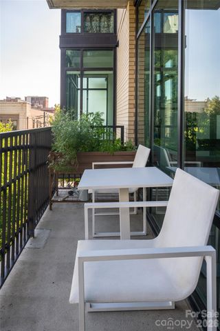 60 N Market Street, Asheville, NC 28801