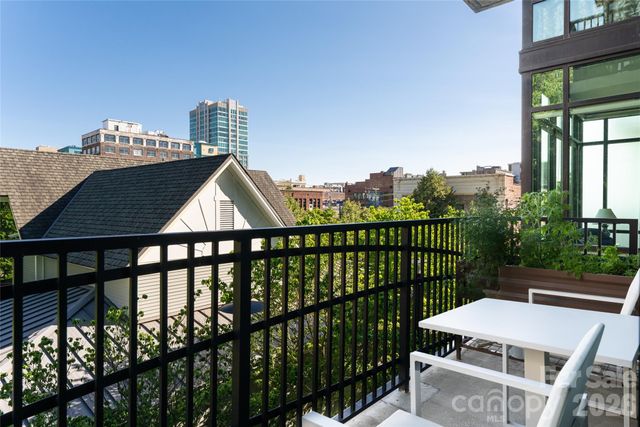 60 N Market Street, Asheville, NC 28801
