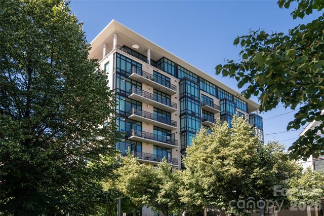 60 N Market Street, Asheville, NC 28801