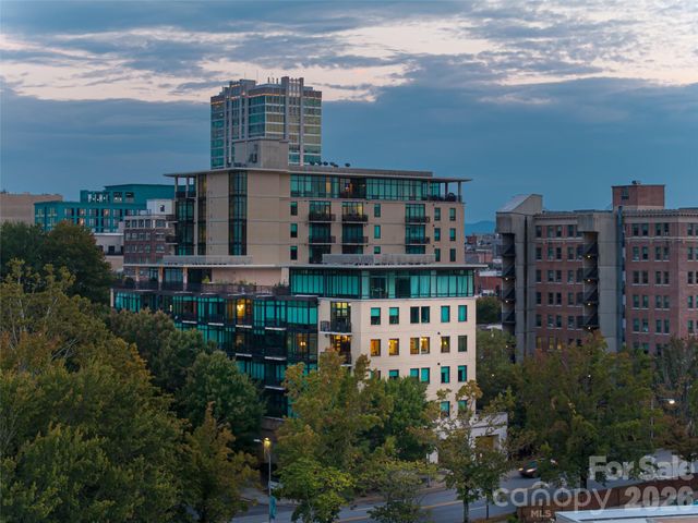 60 N Market Street, Asheville, NC 28801