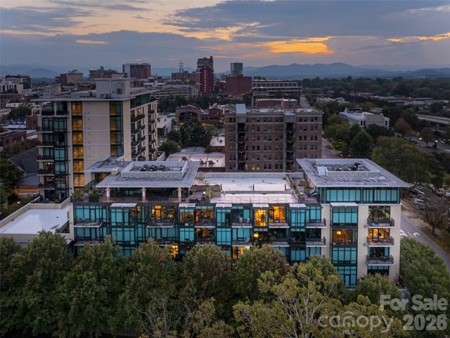 60 N Market Street, Asheville, NC 28801