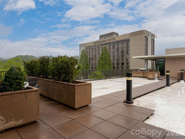60 N Market Street, Asheville, NC 28801