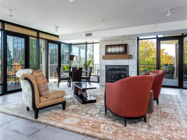 60 N Market Street, Asheville, NC 28801