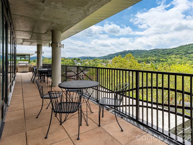 60 N Market Street, Asheville, NC 28801