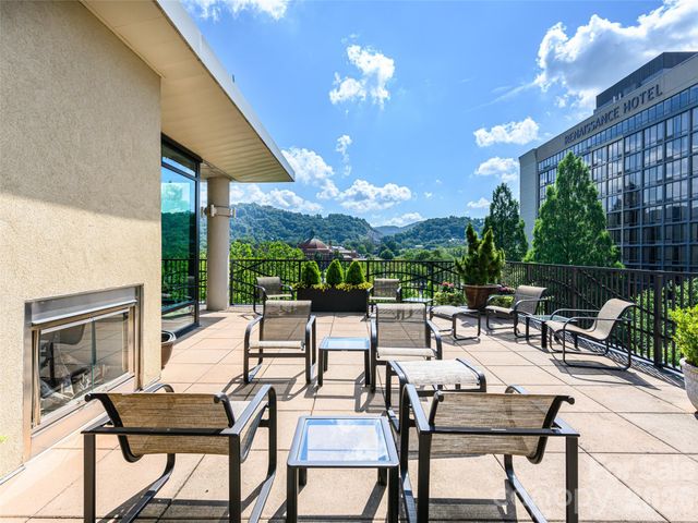 60 N Market Street, Asheville, NC 28801