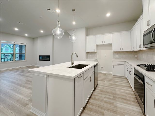 8378 Massive Drive, Frisco, TX 75034