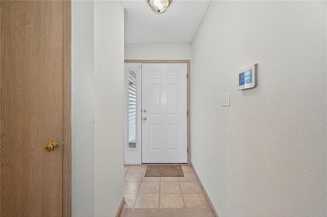 1325 SE Lexington Avenue 134C, Lee's Summit, MO 64081