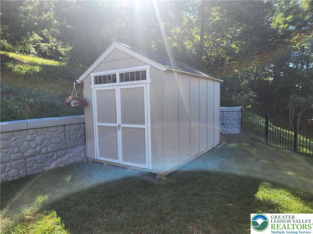 139 Frank Drive, Allen Twp, PA 18067