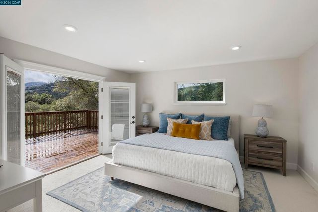 28 28 Southwood Dr, Orinda, CA 94563