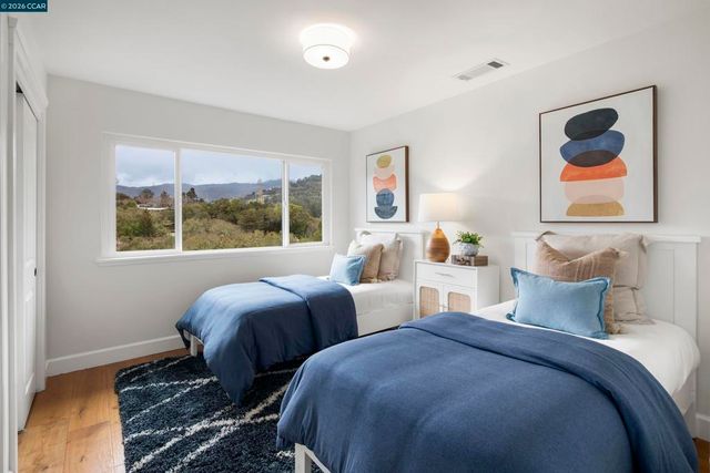 28 28 Southwood Dr, Orinda, CA 94563