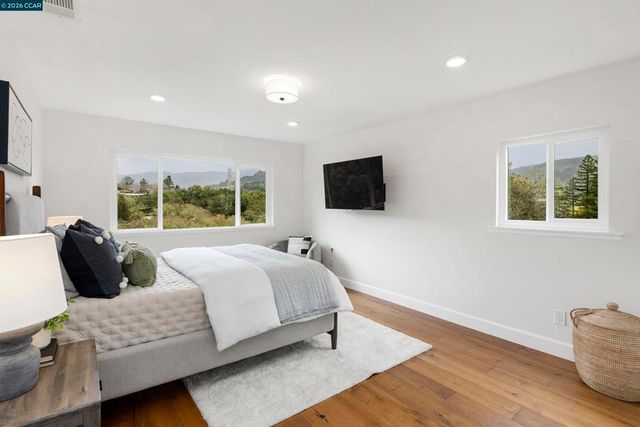 28 28 Southwood Dr, Orinda, CA 94563