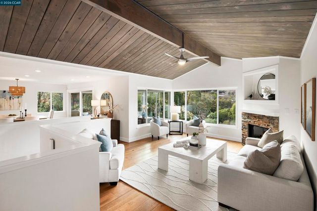 28 28 Southwood Dr, Orinda, CA 94563