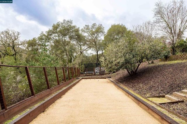 28 28 Southwood Dr, Orinda, CA 94563