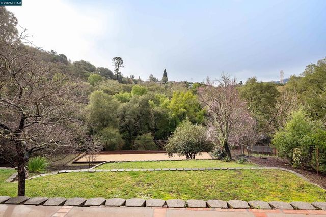 28 28 Southwood Dr, Orinda, CA 94563