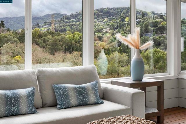 28 28 Southwood Dr, Orinda, CA 94563