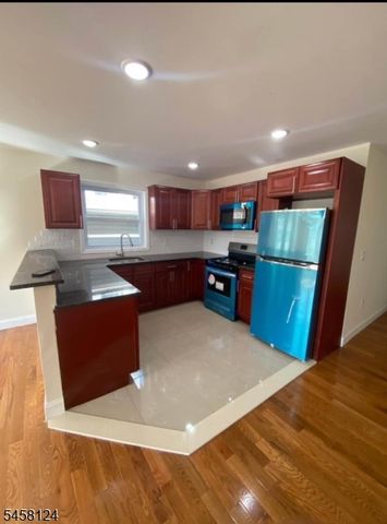 95 Ellis Ave, Irvington Twp., NJ 07111