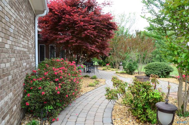 12820 Saint Andrews Drive, Athens, AL 35611