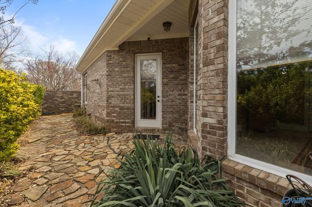 12820 Saint Andrews Drive, Athens, AL 35611