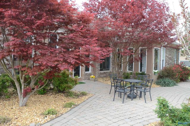 12820 Saint Andrews Drive, Athens, AL 35611