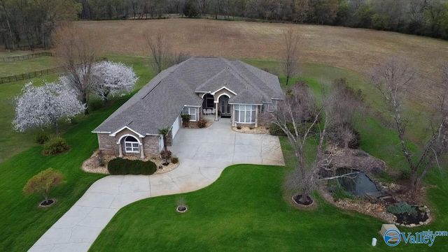 12820 Saint Andrews Drive, Athens, AL 35611