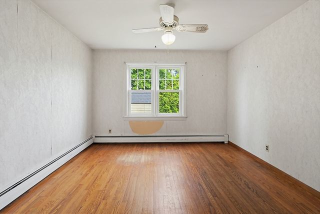 66 Little Neck Avenue, Swansea, MA 02777