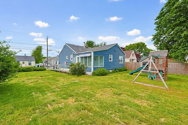 66 Little Neck Avenue, Swansea, MA 02777