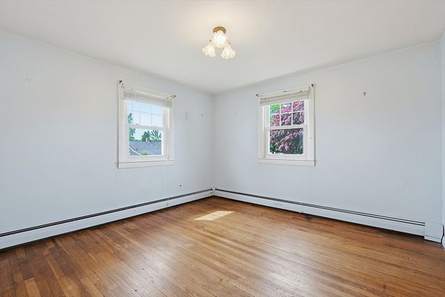 66 Little Neck Avenue, Swansea, MA 02777