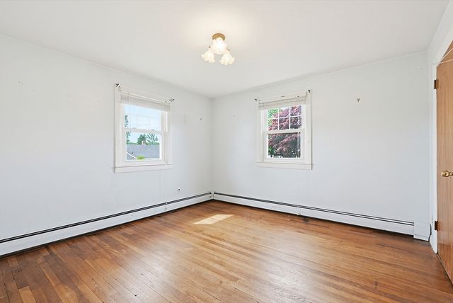 66 Little Neck Avenue, Swansea, MA 02777