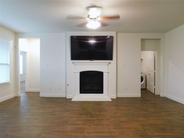 11008 Culberson Drive, Aubrey, TX 76227