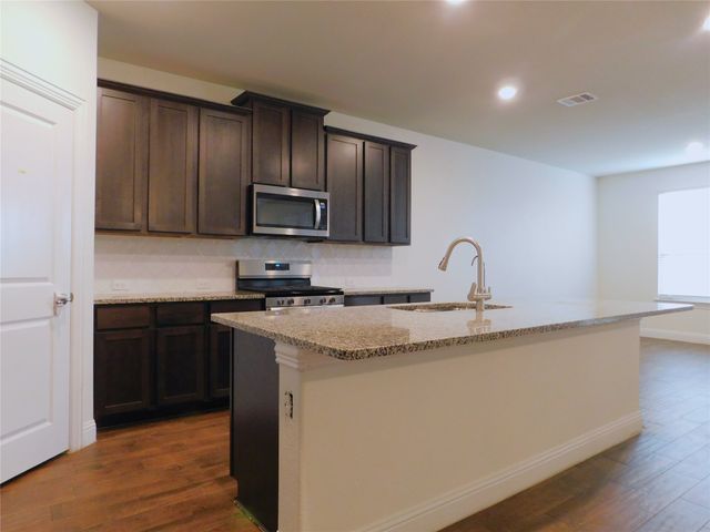 11008 Culberson Drive, Aubrey, TX 76227