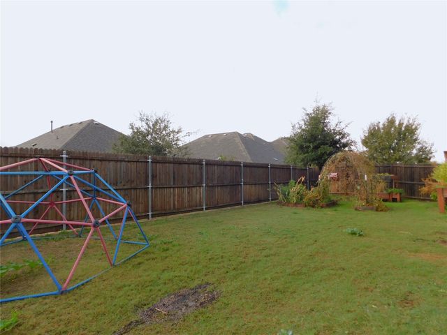 11008 Culberson Drive, Aubrey, TX 76227