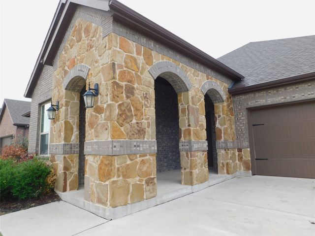 11008 Culberson Drive, Aubrey, TX 76227