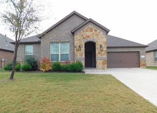 11008 Culberson Drive, Aubrey, TX 76227
