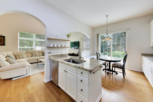 1958 Trevino Terrace, Vernon Hills, IL 60061