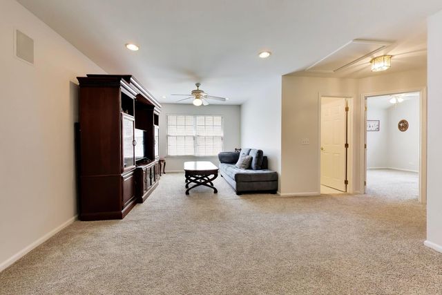 1958 Trevino Terrace, Vernon Hills, IL 60061