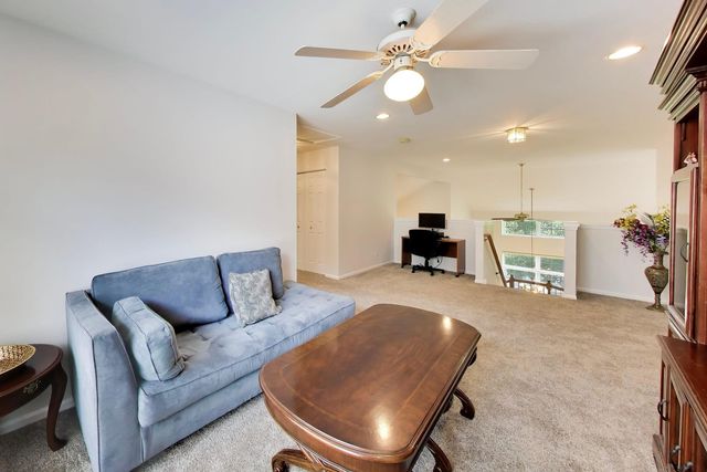 1958 Trevino Terrace, Vernon Hills, IL 60061