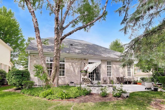 1958 Trevino Terrace, Vernon Hills, IL 60061